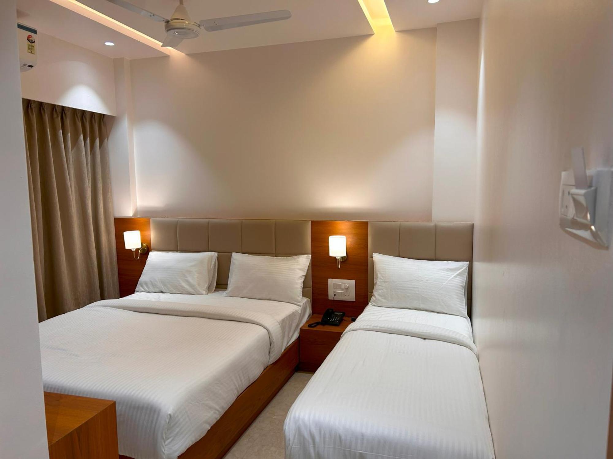 שירדי Hotel Neem Heritage מראה חיצוני תמונה