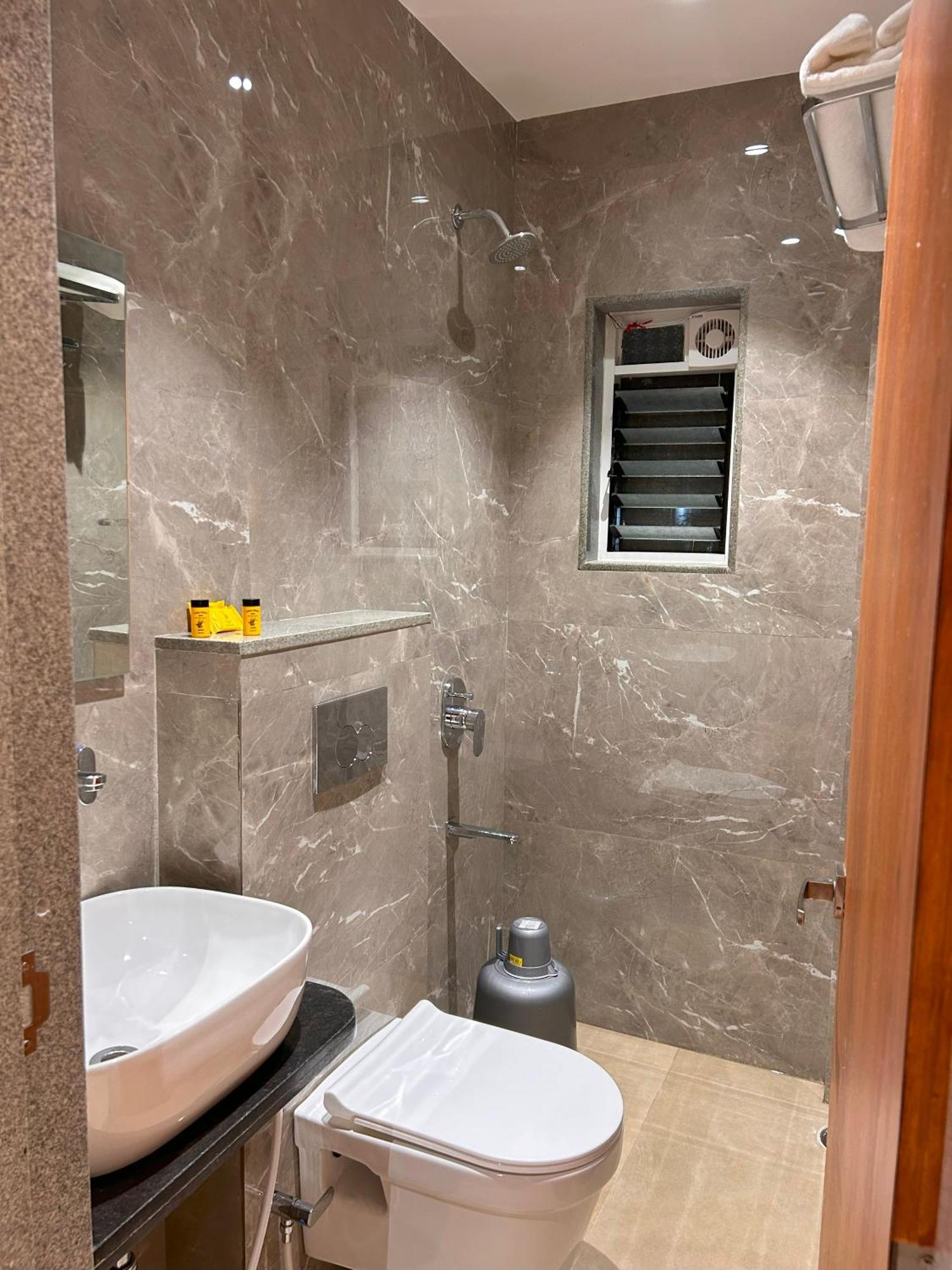 שירדי Hotel Neem Heritage מראה חיצוני תמונה